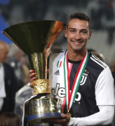 球天下体育：巴黎冬窗想要德西利奥，尤文对他的标价至少1000万欧元